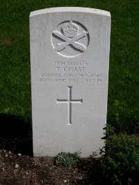 Klagenfurt War Cemetery - Chase, T